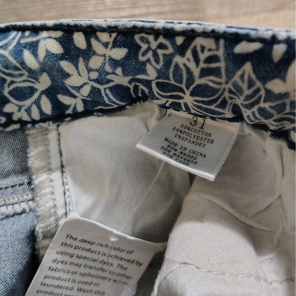 Altar'd State Womens Boho Flare Jeans Size 31 Blue Denim Floral Bell Bottom - Picture 7 of 12